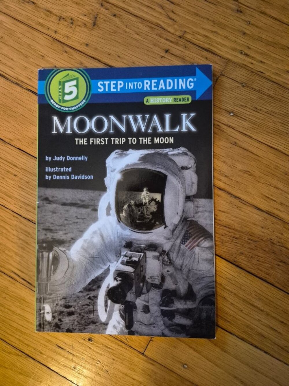 Moonwalk-Step Into Reading-Level 5